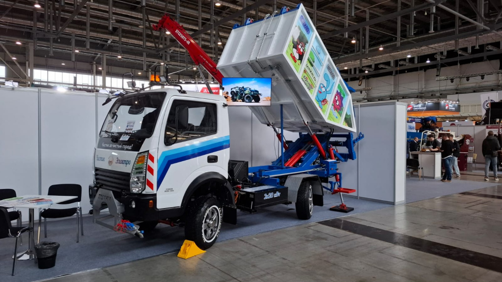 выставка «А8 МАШИНЫ РОССИИ»